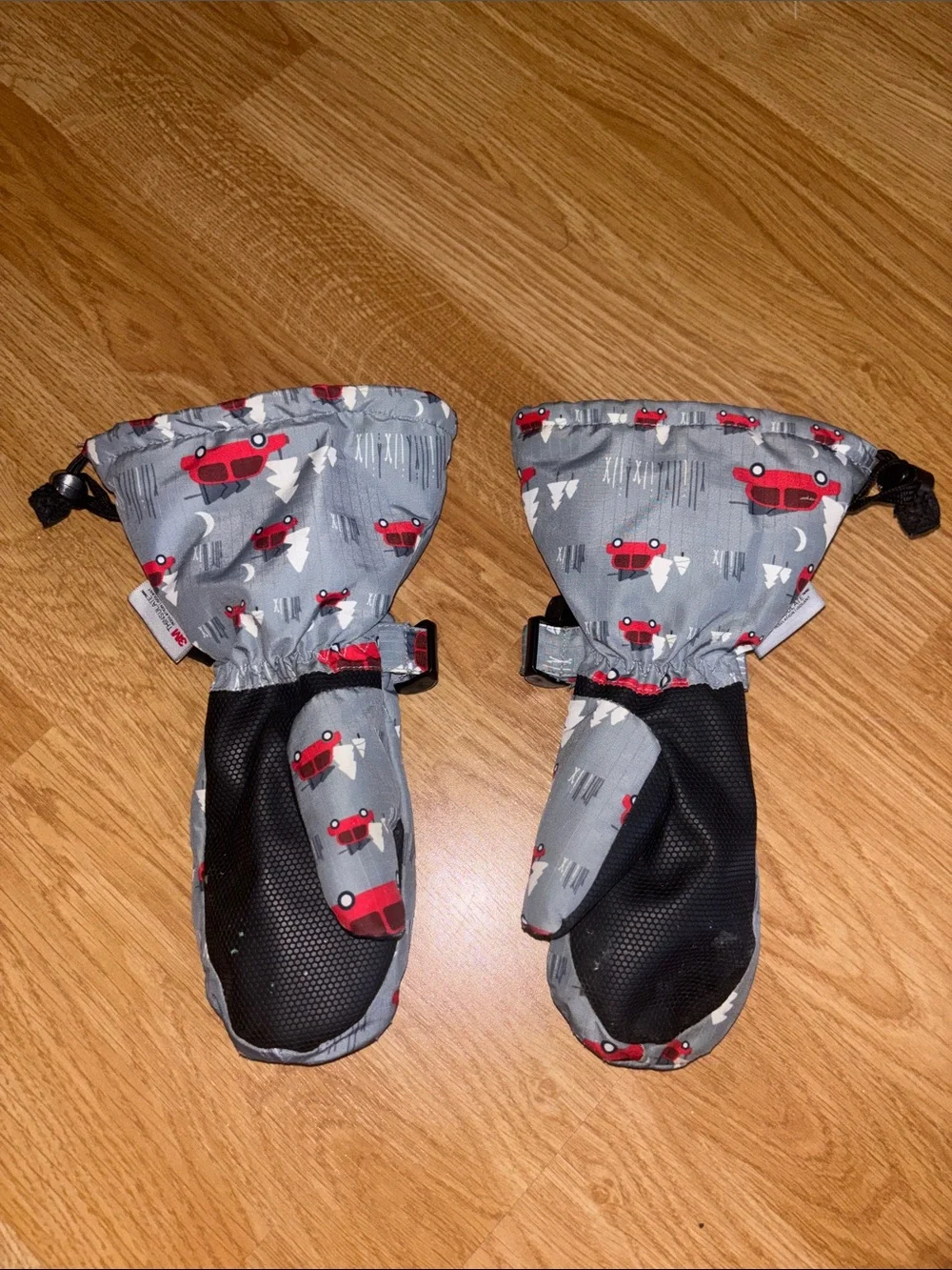 Kids Grey Mittens with Red Car Print - Cozy Winter Gloves - youth L